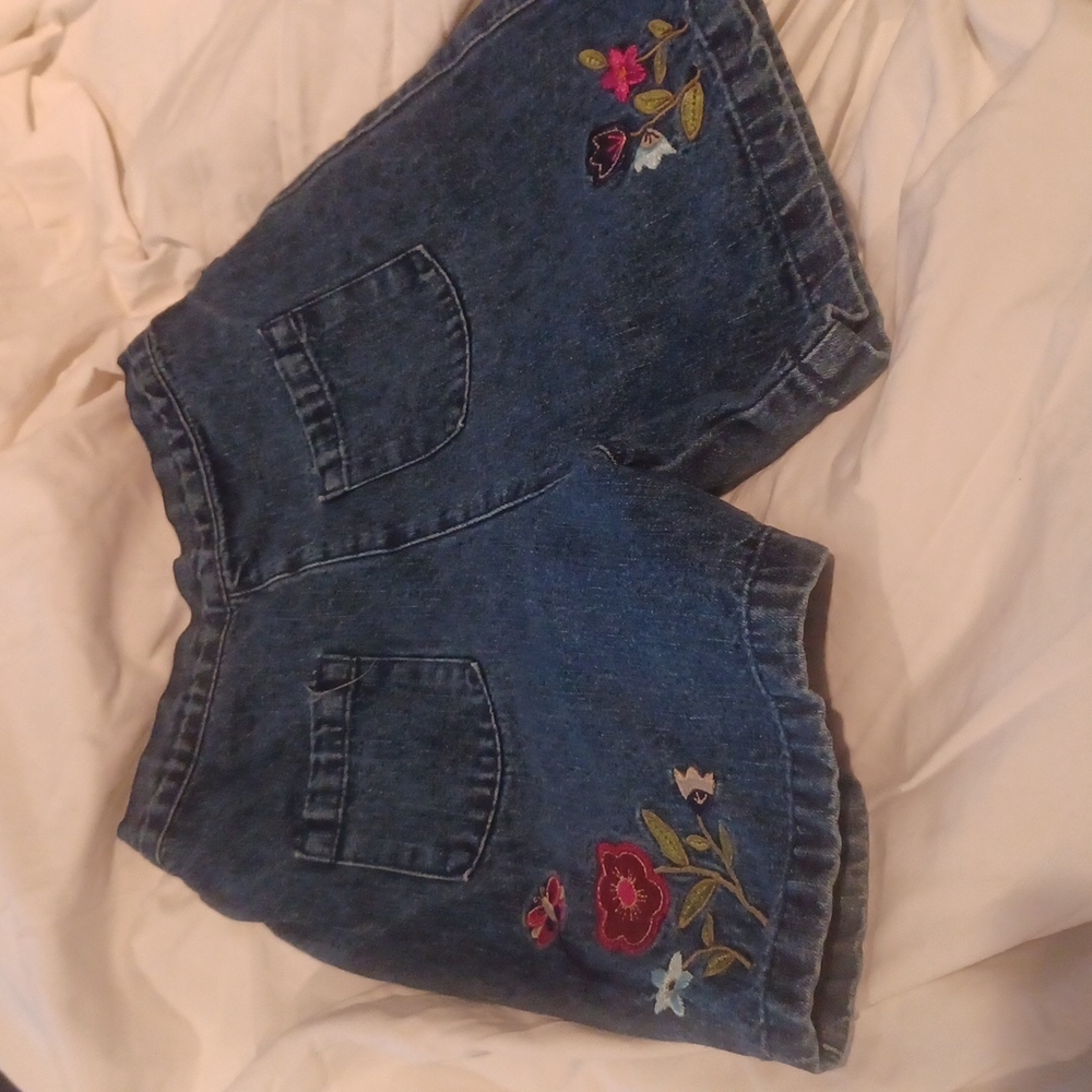 McKids size 7 girls shorts